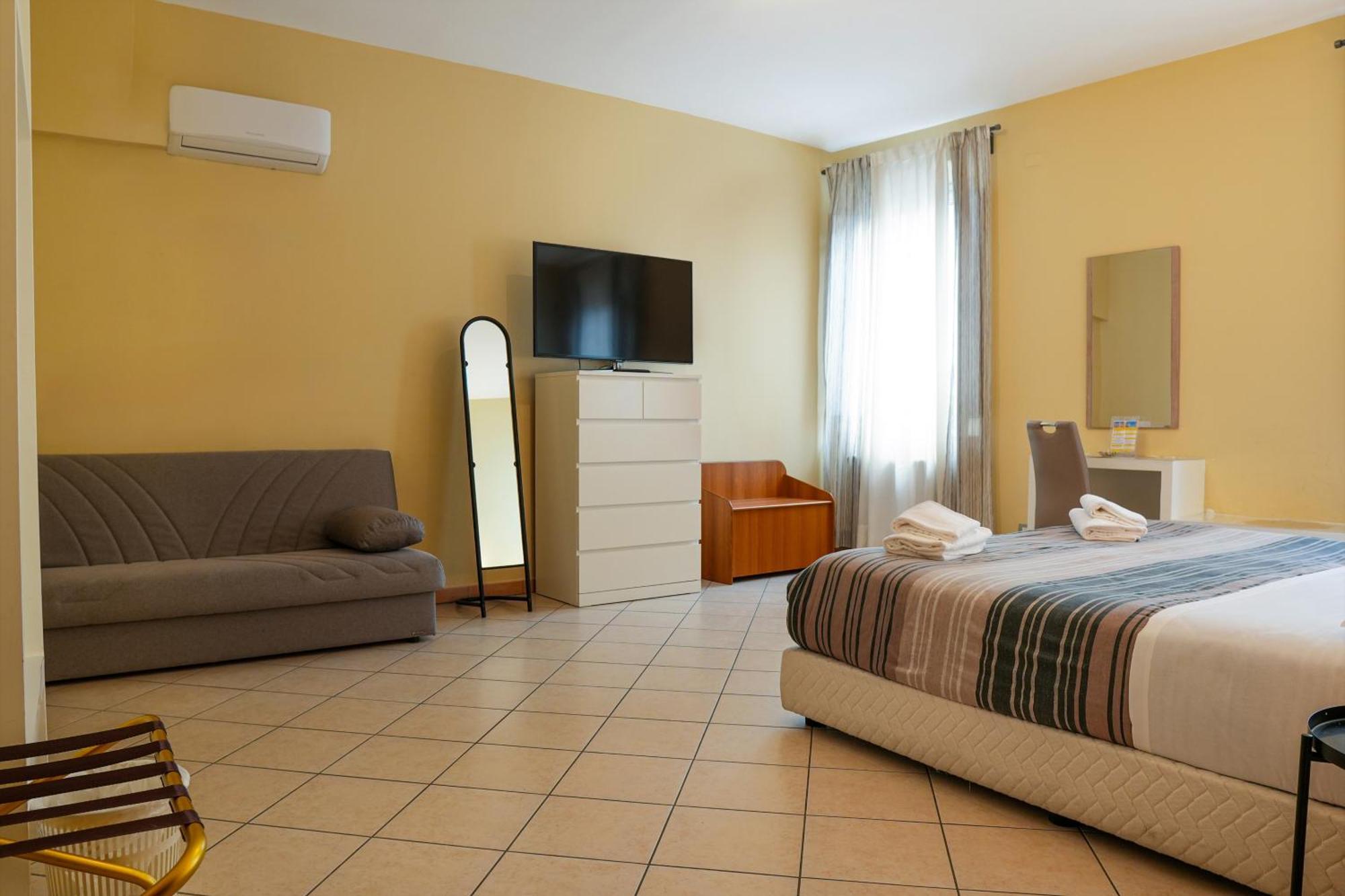 Smart Hotel Ferrara Dış mekan fotoğraf